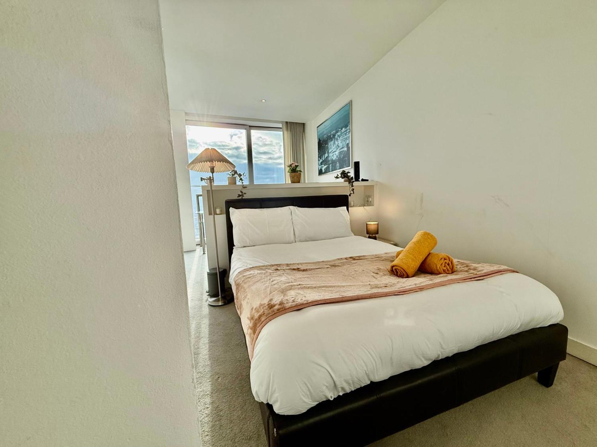 Stunning!!! City-Center!! Retreat With Modern Amenities バーミンガム エクステリア 写真