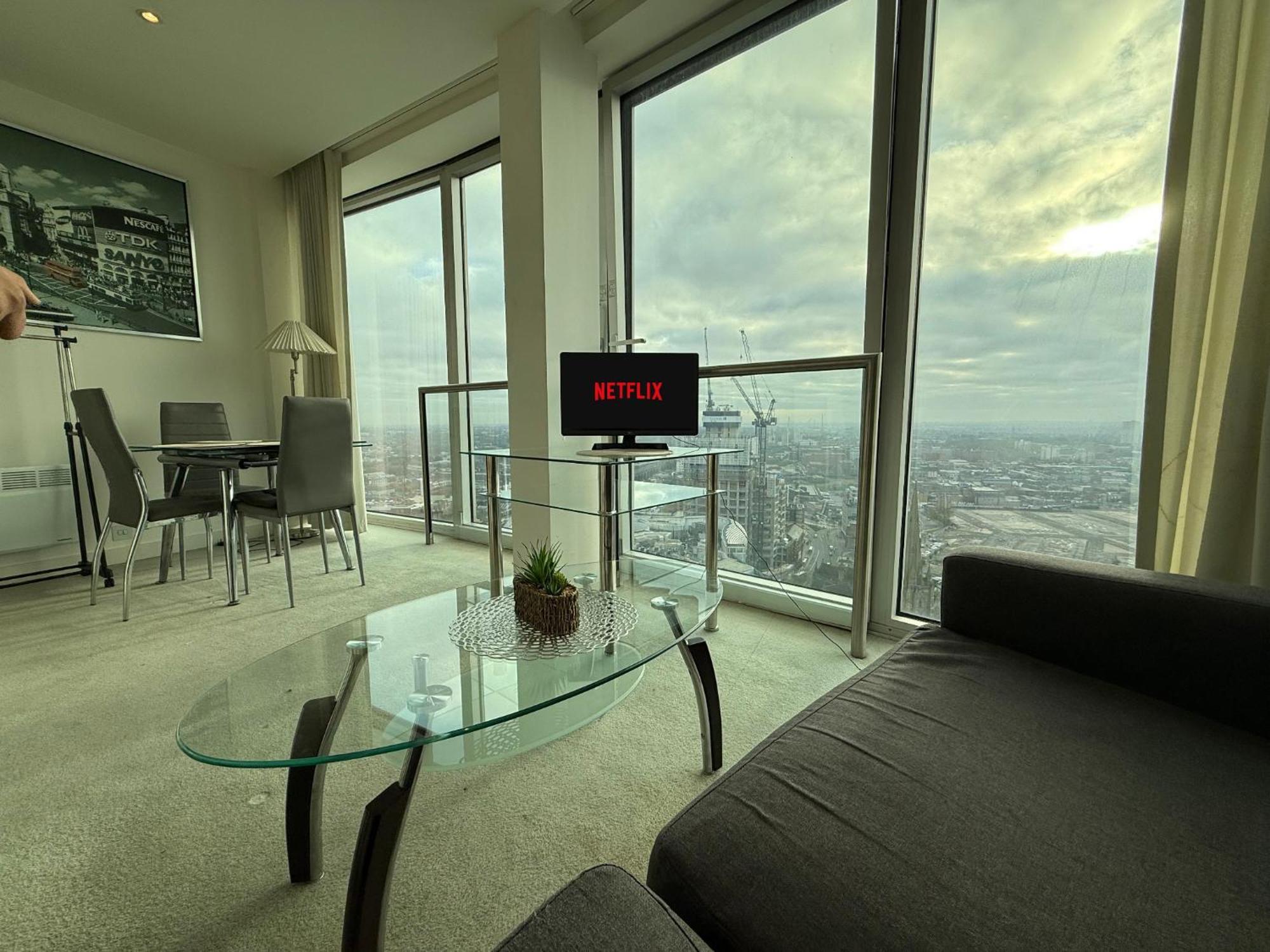 Stunning!!! City-Center!! Retreat With Modern Amenities バーミンガム エクステリア 写真