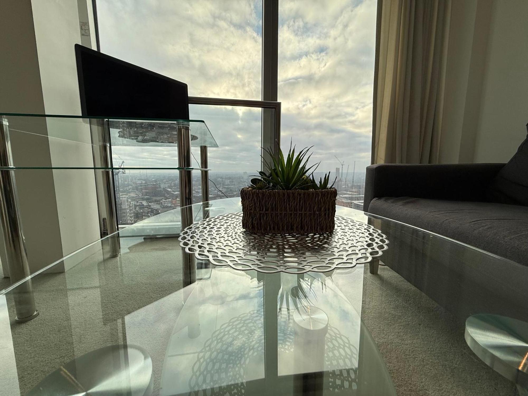 Stunning!!! City-Center!! Retreat With Modern Amenities バーミンガム エクステリア 写真