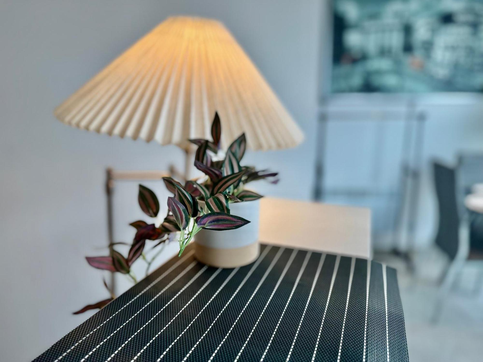 Stunning!!! City-Center!! Retreat With Modern Amenities バーミンガム エクステリア 写真