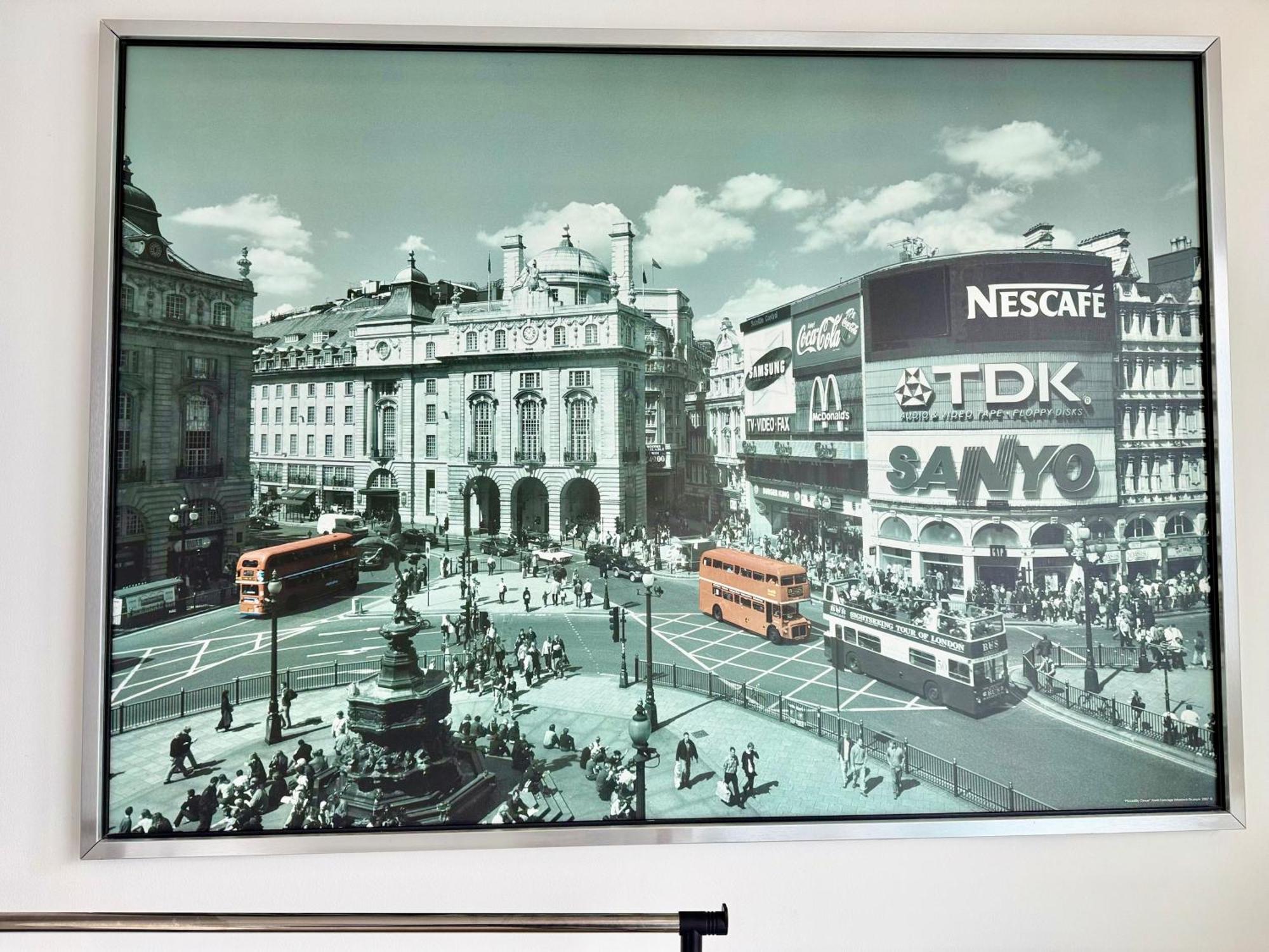 Stunning!!! City-Center!! Retreat With Modern Amenities バーミンガム エクステリア 写真